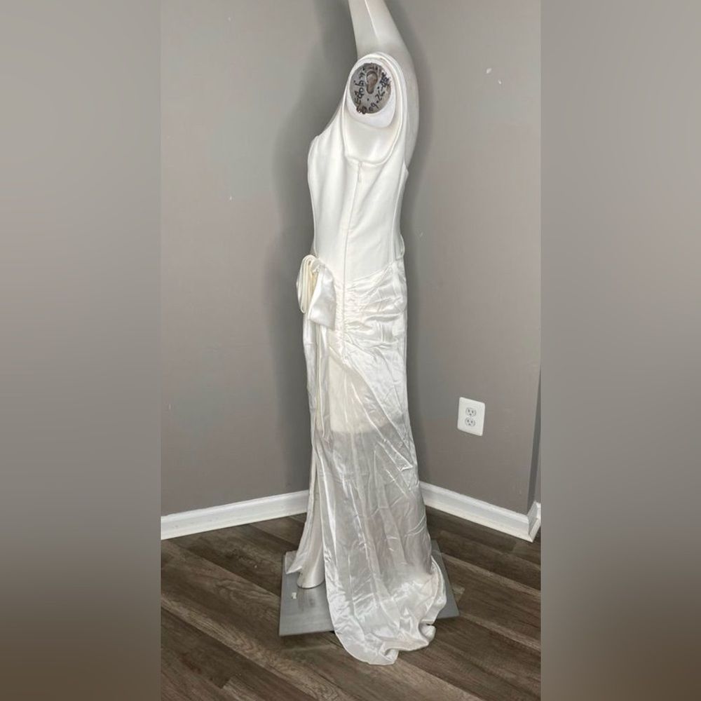 Cinq a sept Marian Draped Gown - Picture 6 of 8